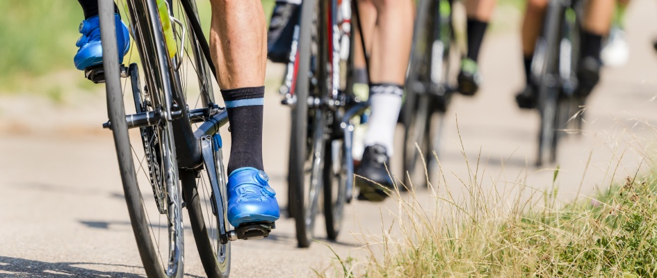 cyclist-bycicle-race