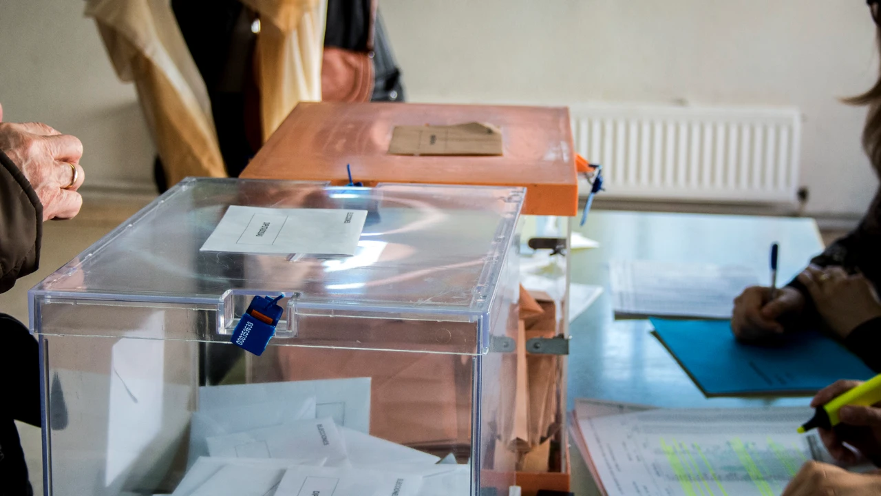 voluntarios miembros mesa